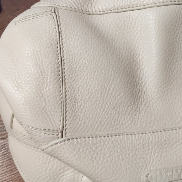 Cole Haan cream colored shoulder bag - Picture 6 of 9